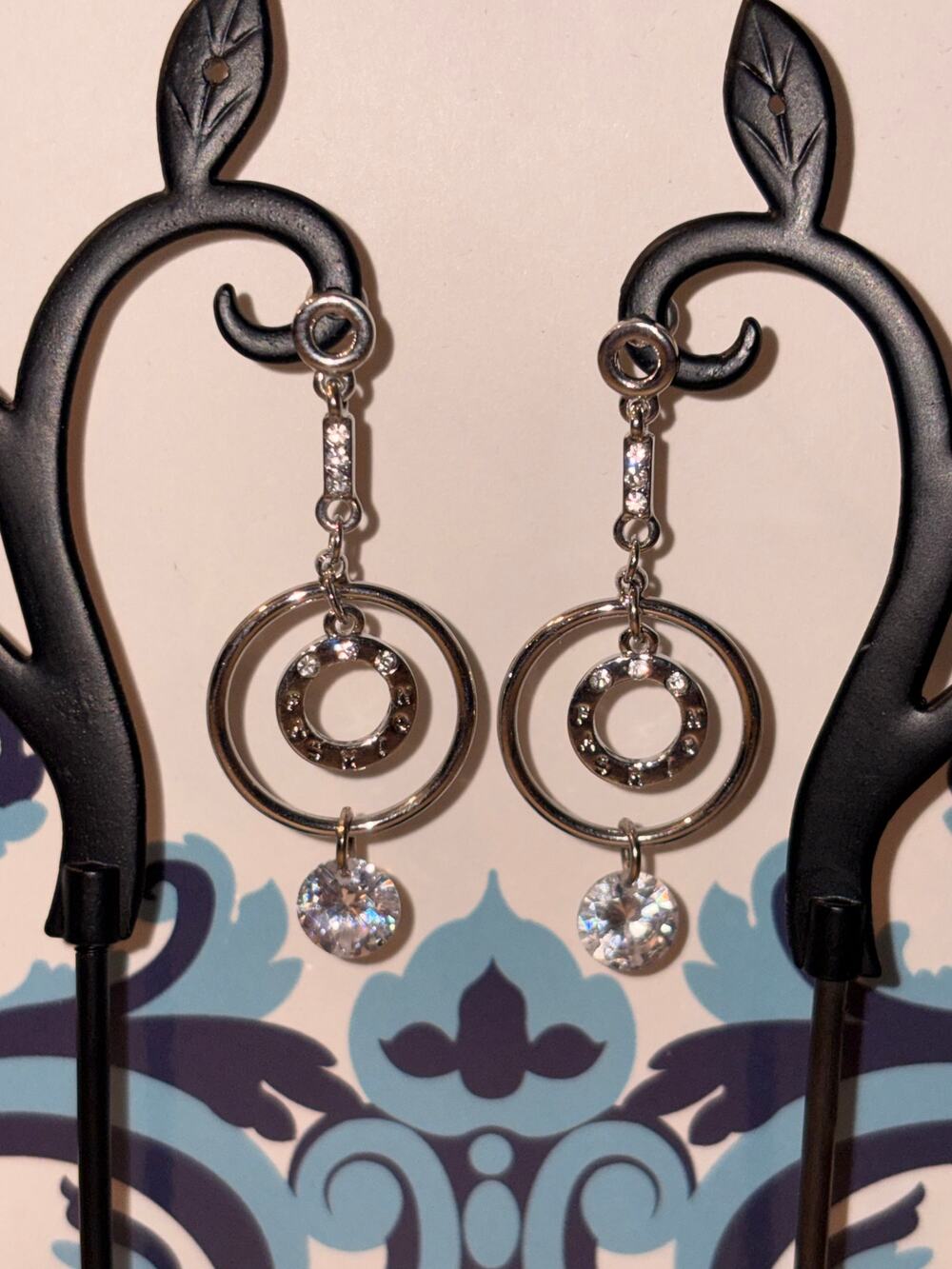 Silver Concentric Circle Dangle Earrings